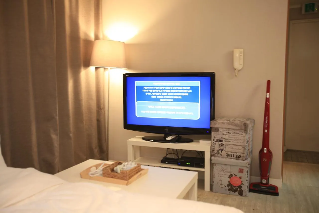 Dave Lovely House Seul 2*,  Coreia do Sul