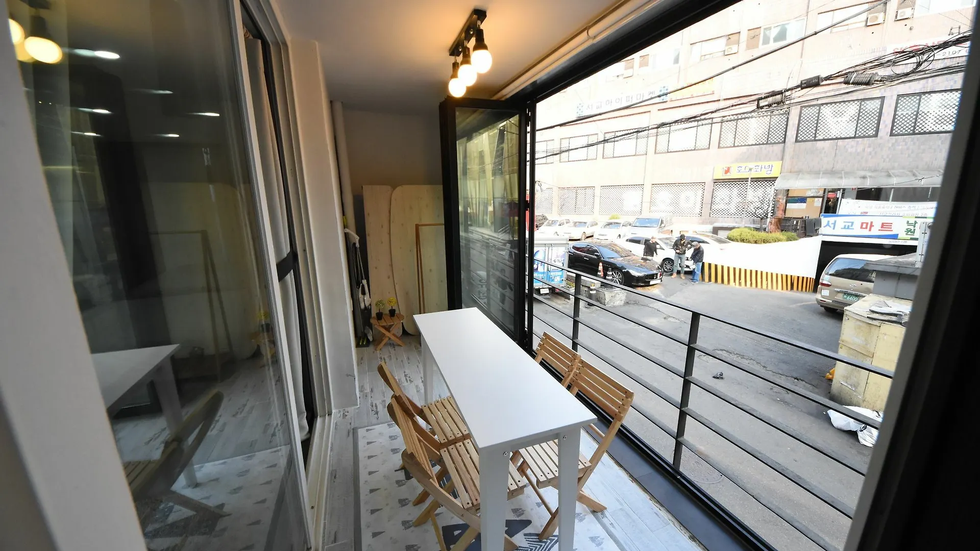 Dave Lovely House Seul
